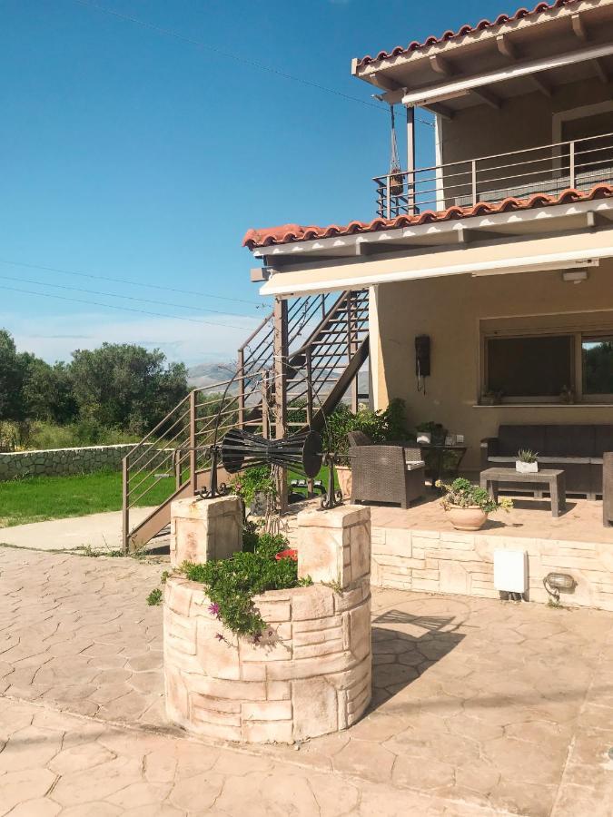Villeta Nikol Lixouri Exterior photo