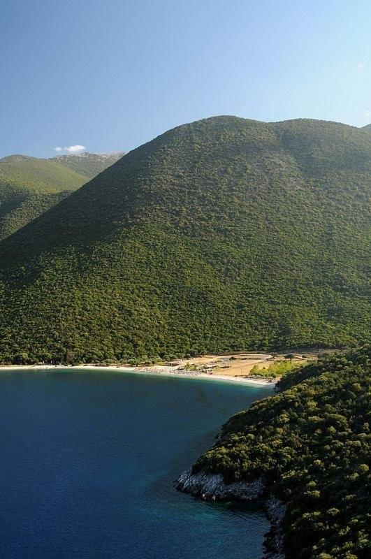 Villeta Nikol Lixouri Exterior photo