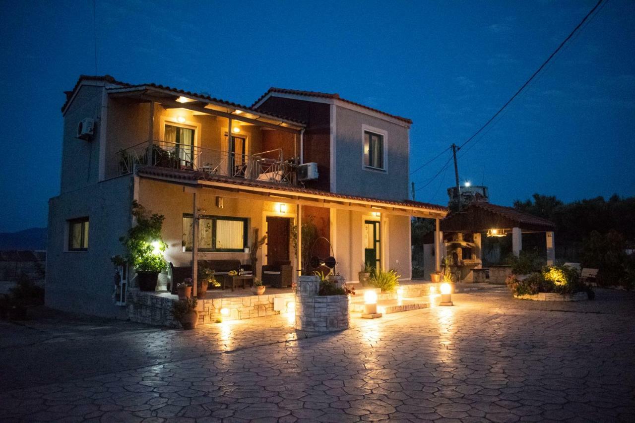 Villeta Nikol Lixouri Exterior photo